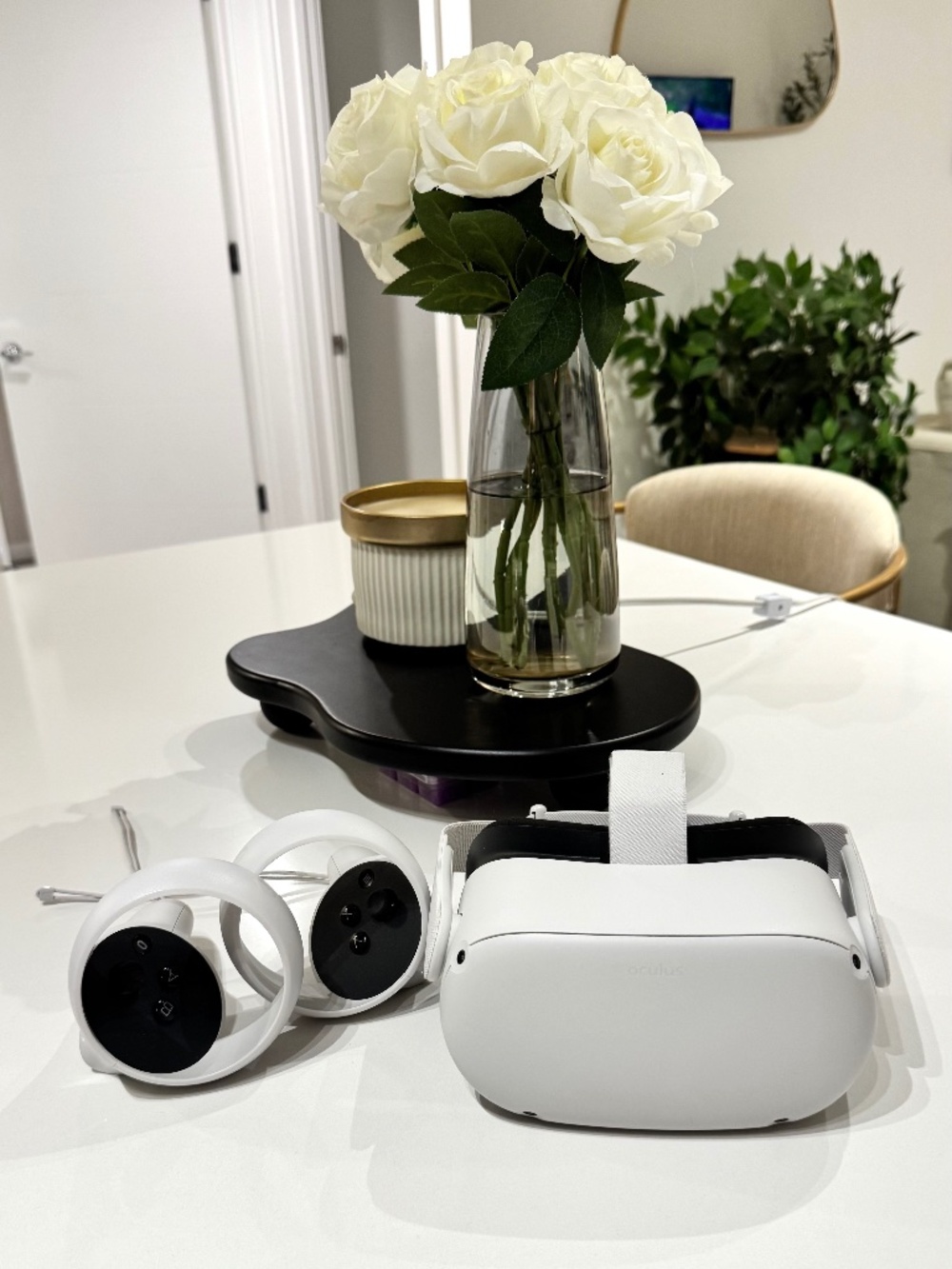Meta Quest 2 256GB VR Headset with Touch Controllers | Excellent Condition